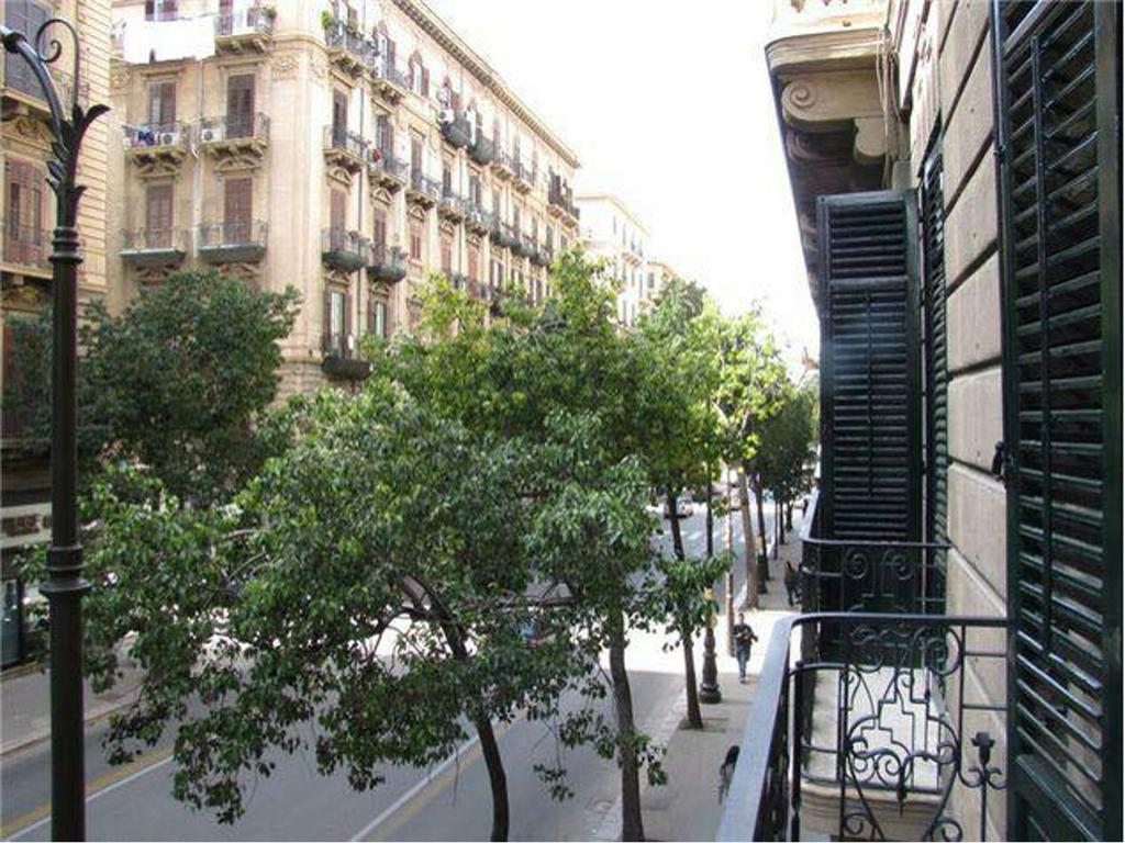 B&B Suitecentro Palermo Exteriör bild